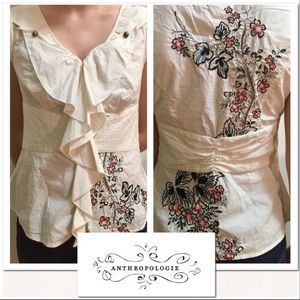 FLOREAT Embroidered Top -like new!